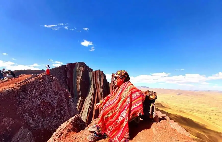 Pallay-Punchu-Trek-Sicuani.webp